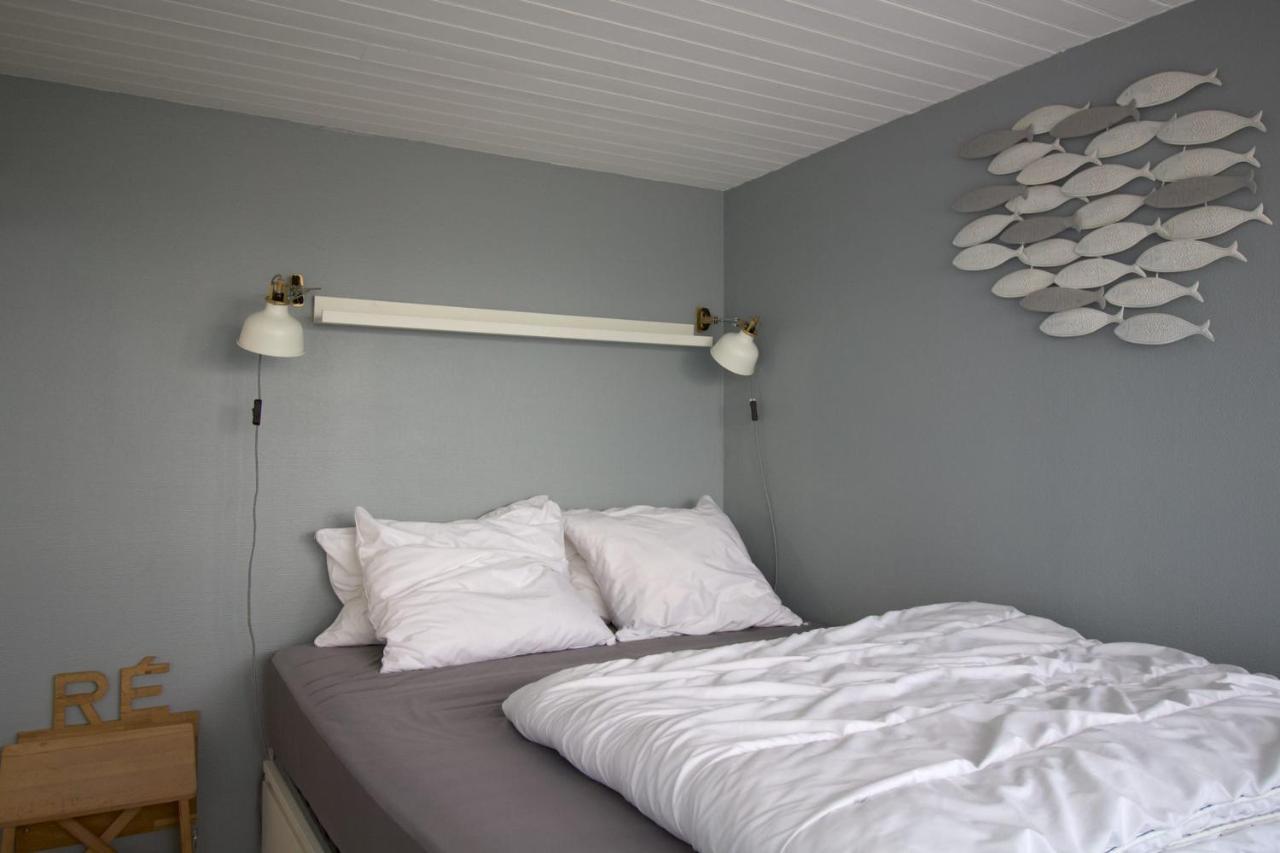 Cosy Apartment In The Center Of La Flotte Exterior photo